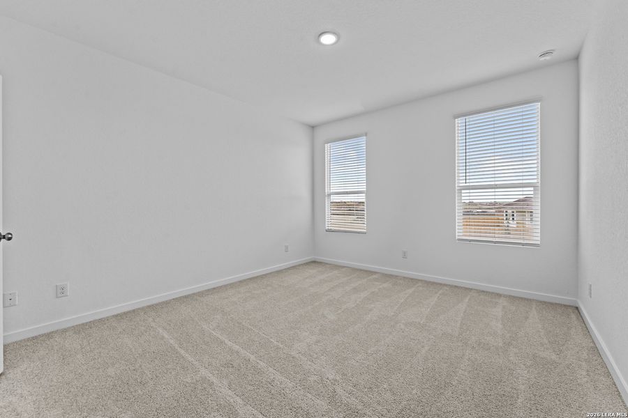Spacious, unfurnished interior of a new home in Grace Valley, Marion (Image 11).