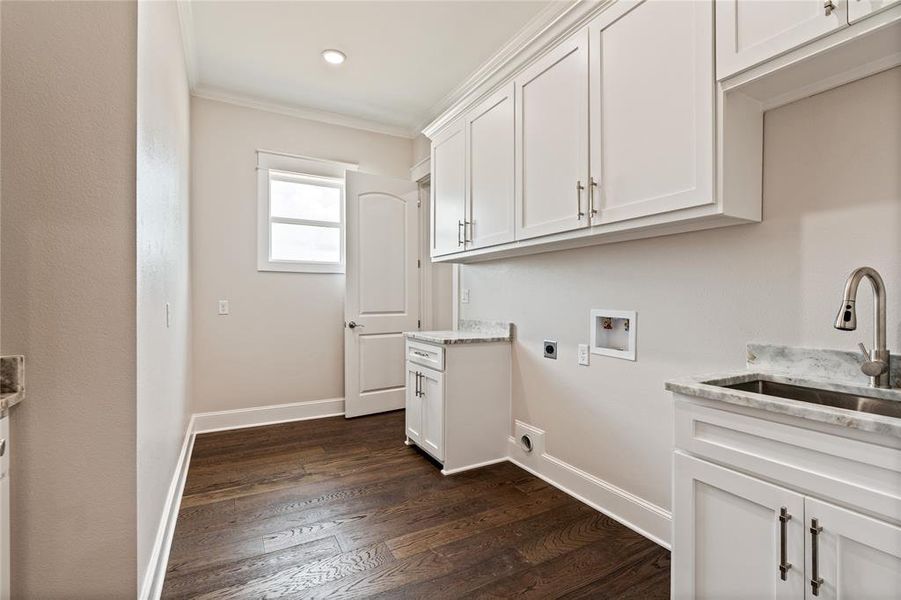 Furnished interior view inside a new home in , Bullard (Image 11).
