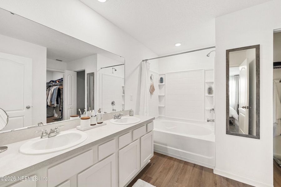 Furnished interior view inside a new home in Copes Landing, Jacksonville (Image 19). Furnished interior view inside a new home in Copes Landing, Jacksonville (Image 19).