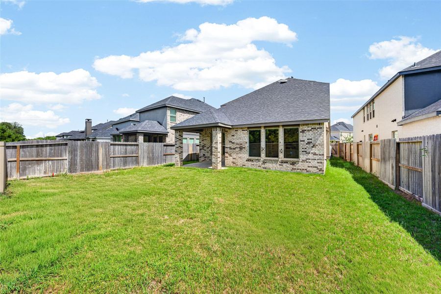 Exterior details and patio area of a home in Cross Creek Ranch: 40ft. lots, Fulshear (Image 25). Exterior details and patio area of a home in Cross Creek Ranch: 40ft. lots, Fulshear (Image 25).