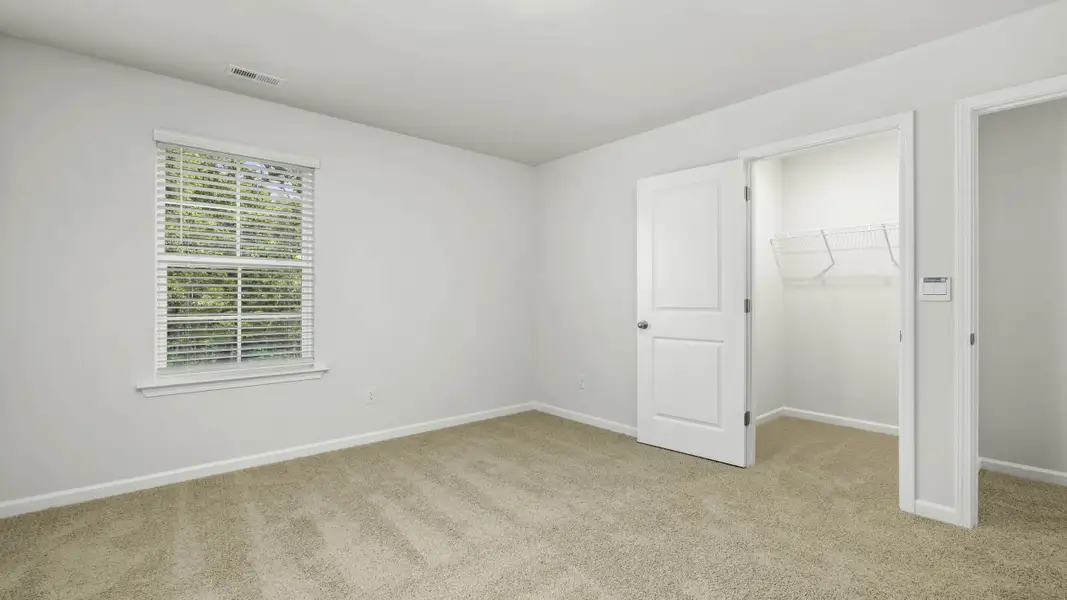 Spacious, unfurnished interior of a new home in Evergreen Landing, Lexington (Image 25). Spacious, unfurnished interior of a new home in Evergreen Landing, Lexington (Image 25).