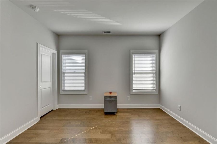 Spacious, unfurnished interior of a new home in , Duluth (Image 76).