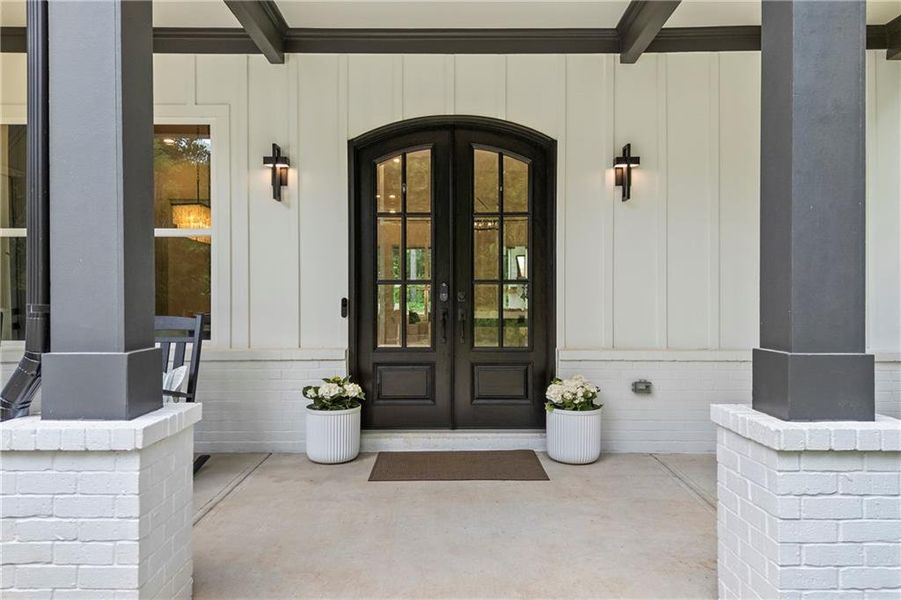 Exterior details and patio area of a home in , Hoschton (Image 4).