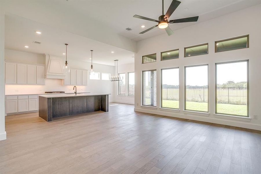 Spacious, unfurnished interior of a new home in Pecan Grove, Burleson (Image 28).