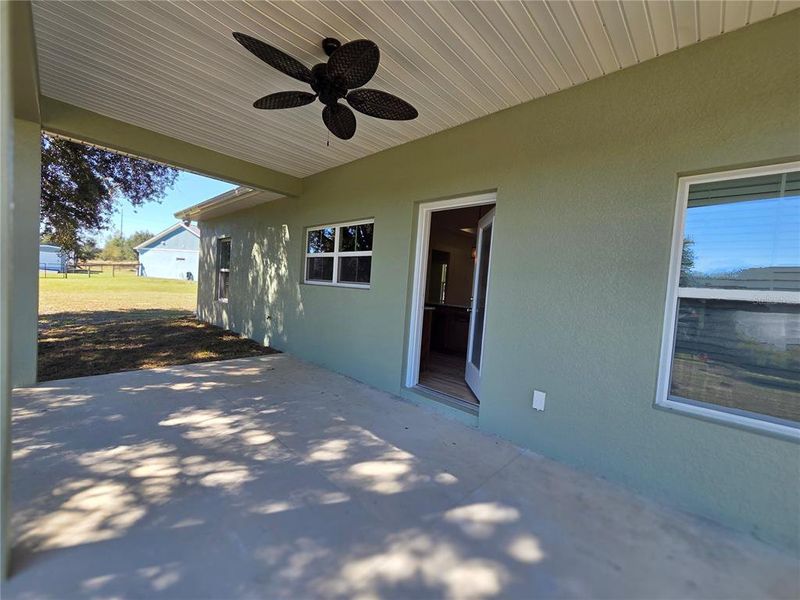 Exterior details and patio area of a home in , Citrus Springs (Image 28).