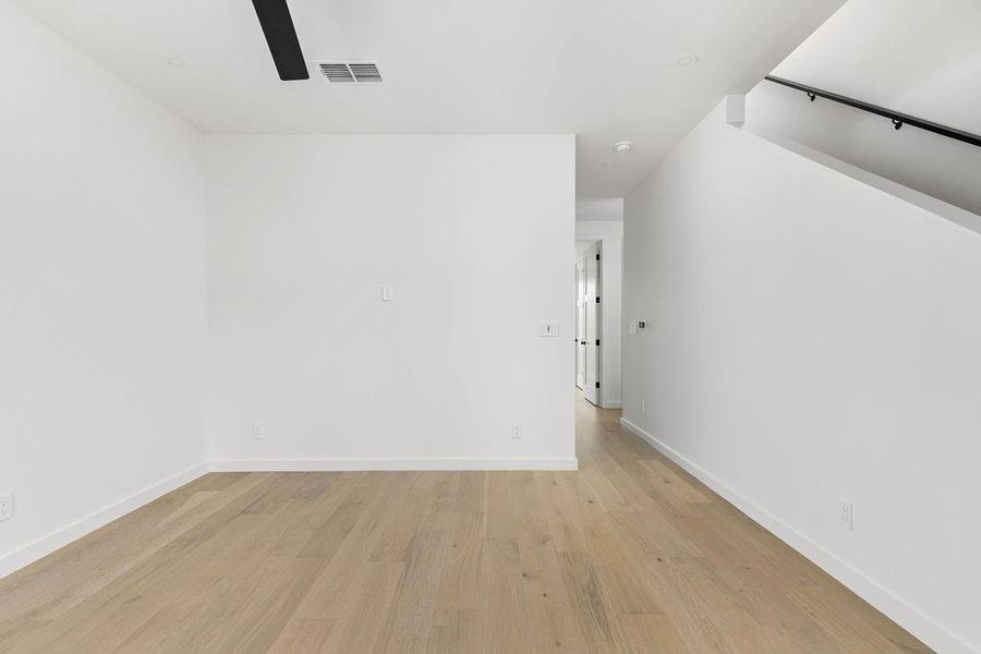 Spacious, unfurnished interior of a new home in , Austin (Image 18).