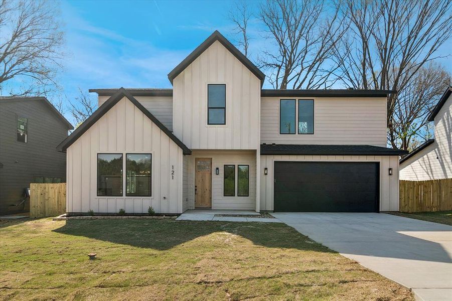 Front exterior of a new home in , Glenn Heights, TX, highlighting curb appeal (Image 20).