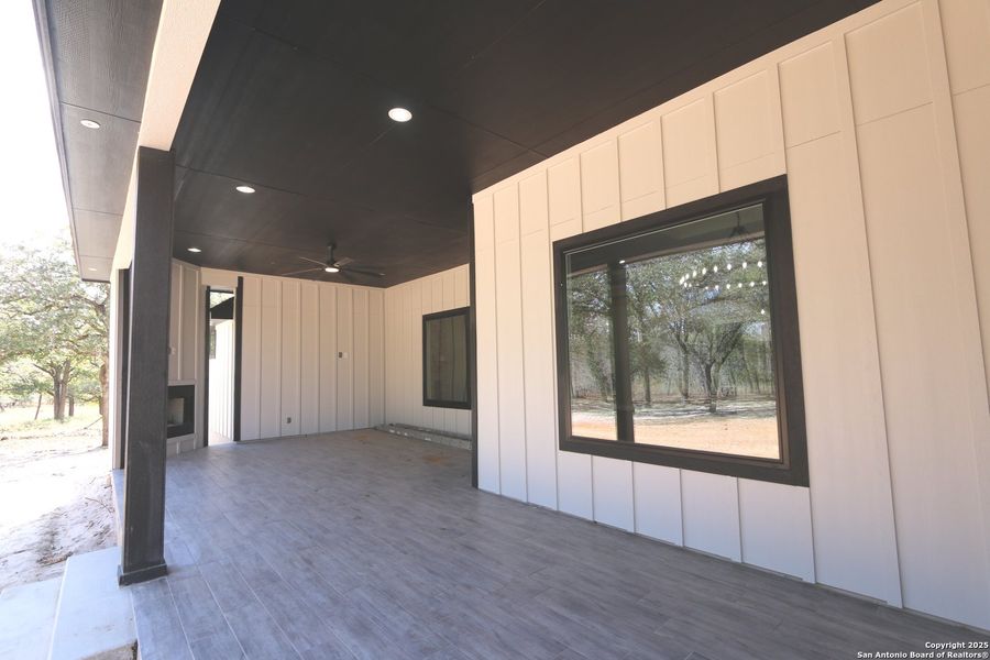 Exterior details and patio area of a home in , La Vernia (Image 25).