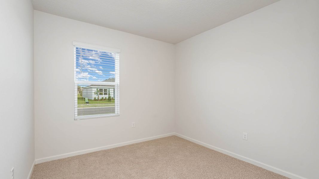 Spacious, unfurnished interior of a new home in Cypress Bay West, Palm Bay (Image 14).