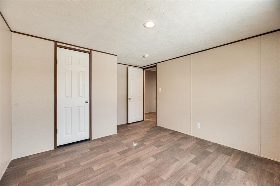 Spacious, unfurnished interior of a new home in , Terrell (Image 11).