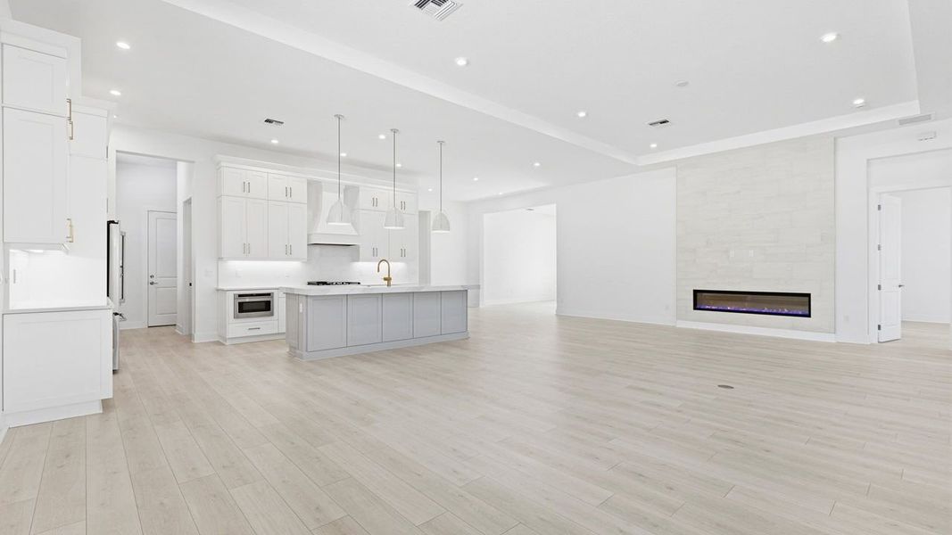 Great Room & Kitchen Great Room & Kitchen