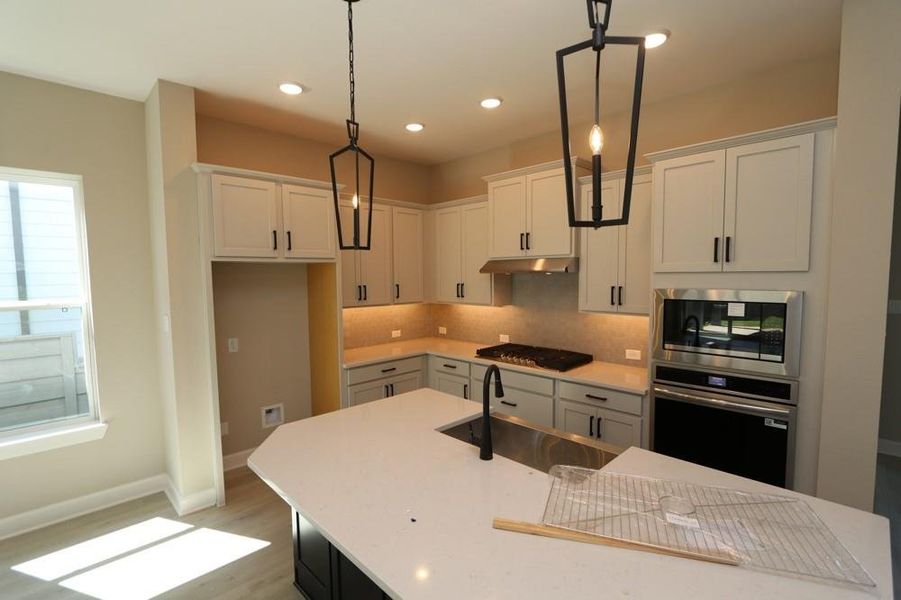 Furnished interior view inside a new home in Pomona 40' Homesites, Manvel (Image 5). Furnished interior view inside a new home in Pomona 40' Homesites, Manvel (Image 5).