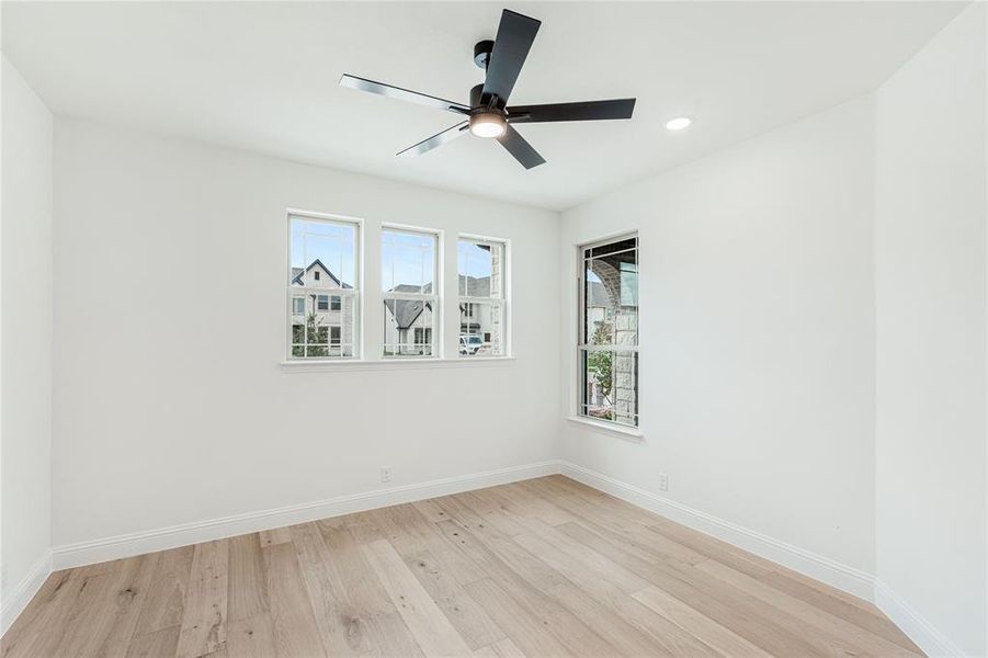 Spacious, unfurnished interior of a new home in Mosaic, Celina (Image 22).