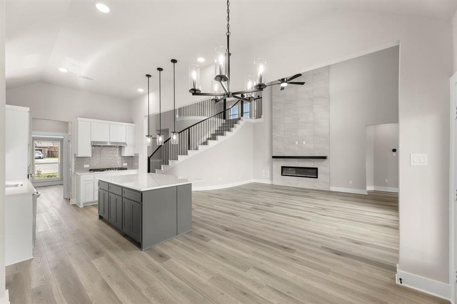 14. 941 Gold Finch - Nook (2)