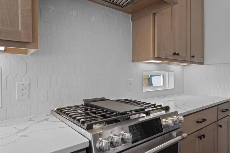 Close-up of interior finishes inside a home in Fulshear Lakes, Fulshear (Image 20). Close-up of interior finishes inside a home in Fulshear Lakes, Fulshear (Image 20).