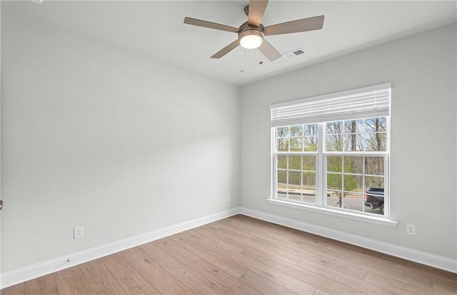 Spacious, unfurnished interior of a new home in Sierra Creek, Hoschton (Image 35).