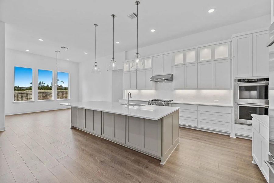 Somerville E kitchen