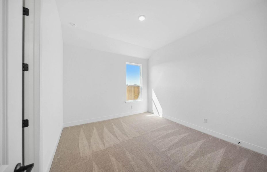 Image 15 of a home in Valencia. Image 15 of a home in Valencia.