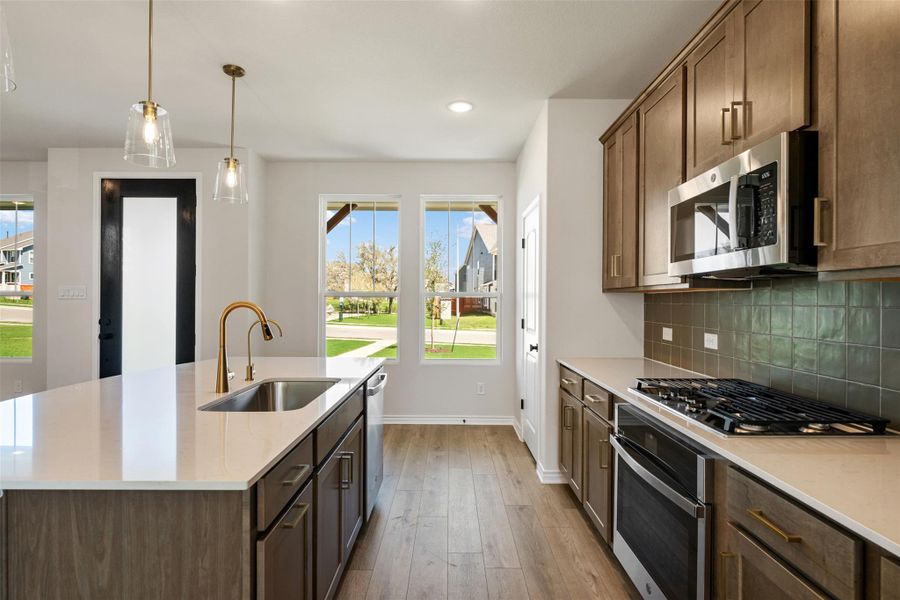 Representative images and renderings are for illustrative purposes. Actual structural options and design finishes of home may vary. Representative images and renderings are for illustrative purposes. Actual structural options and design finishes of home may vary.