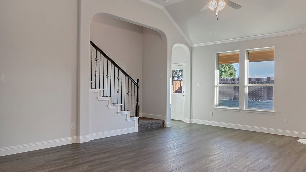 Spacious, unfurnished interior of a new home in Morningstar, Aledo (Image 21).