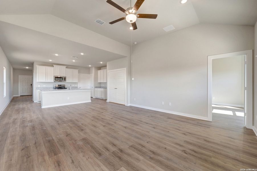 Spacious, unfurnished interior of a new home in Winding Brook, San Antonio (Image 42).