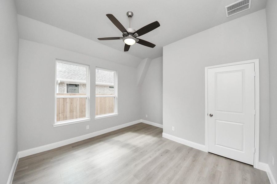 Spacious, unfurnished interior of a new home in Bridgeland: Heritage Collection, Cypress (Image 13). Spacious, unfurnished interior of a new home in Bridgeland: Heritage Collection, Cypress (Image 13).