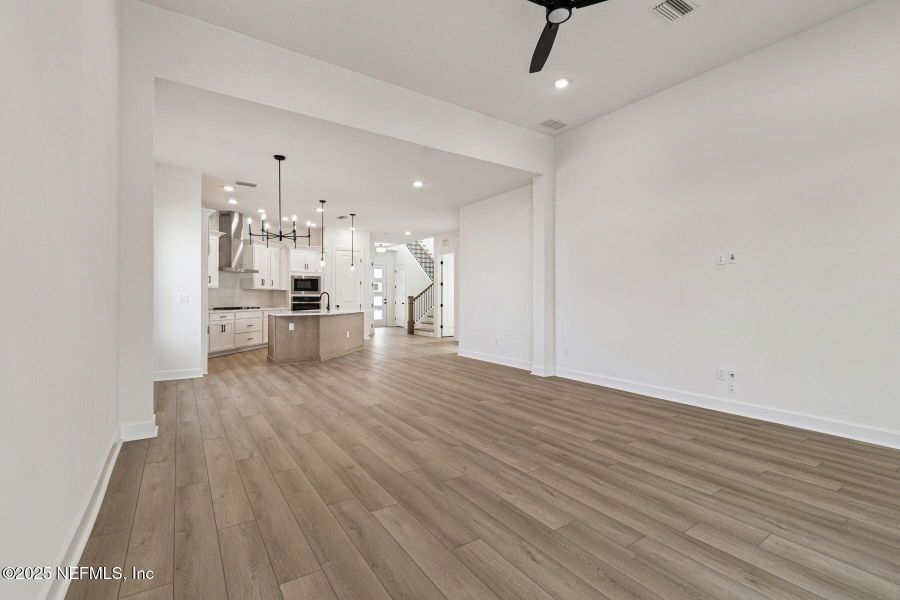 Spacious, unfurnished interior of a new home in Crosswinds 40’, Ponte Vedra (Image 14).