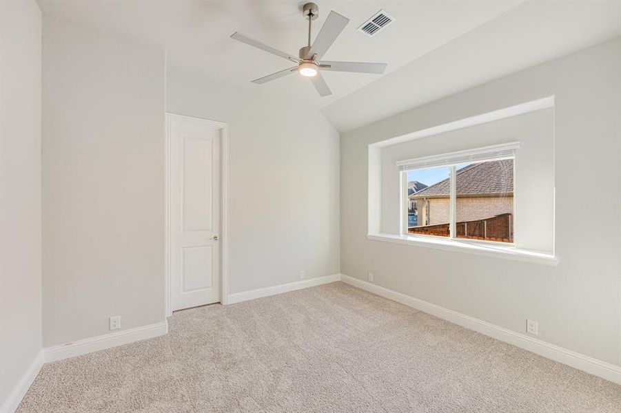 Spacious, unfurnished interior of a new home in Hayes Crossing, Midlothian (Image 19).