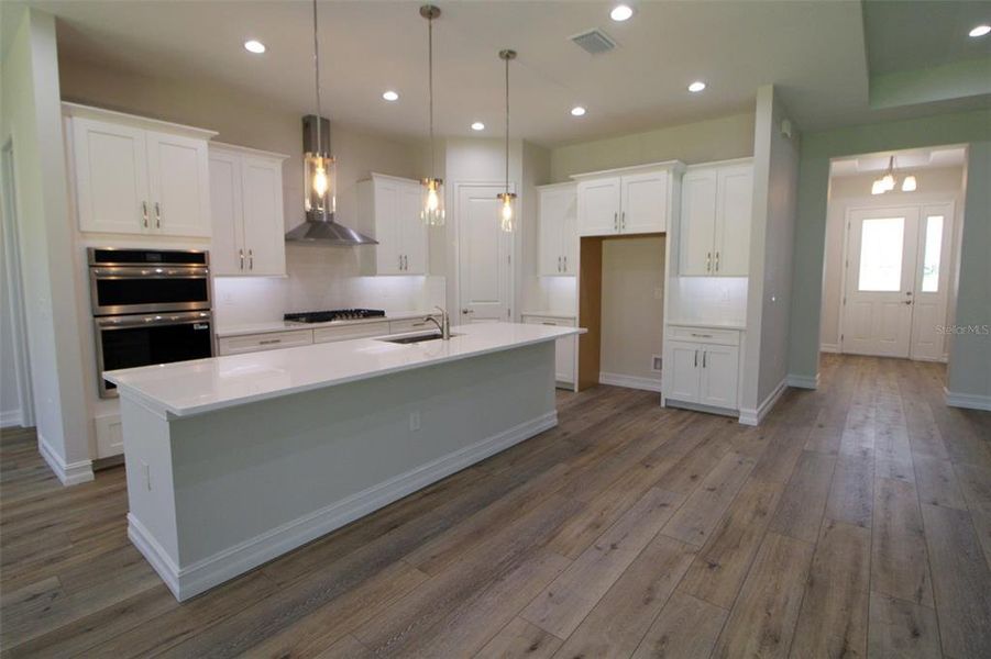 Furnished interior view inside a new home in Southern Hills Plantation, Brooksville (Image 11). Furnished interior view inside a new home in Southern Hills Plantation, Brooksville (Image 11).