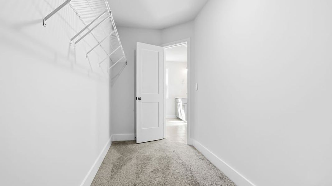 Spacious, unfurnished interior of a new home in Hidden Hills, Spartanburg (Image 31).