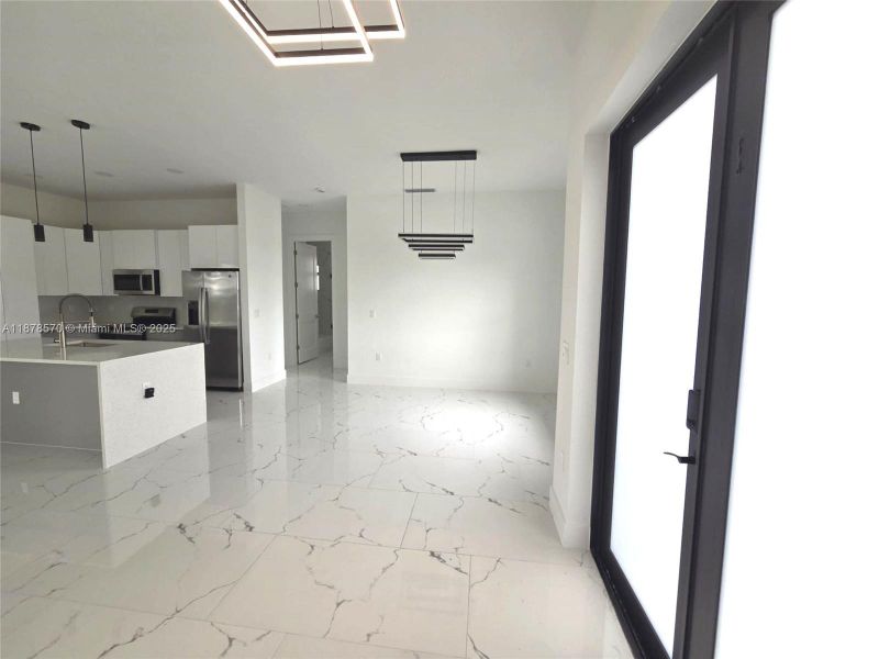 Image 14 of a home in .