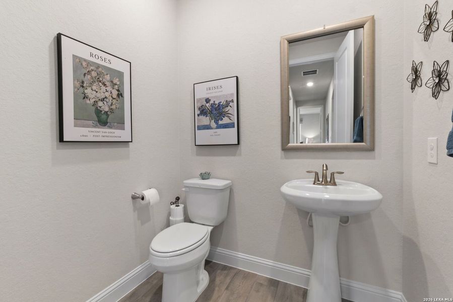 Furnished interior view inside a new home in Elkhorn Ridge, Boerne (Image 32).