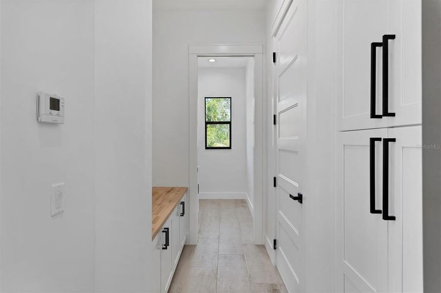Spacious, unfurnished interior of a new home in , Port Charlotte (Image 35).