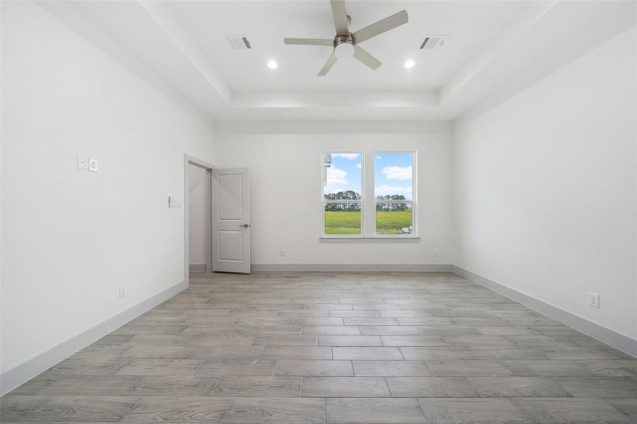 Image 5 of a home in . Image 5 of a home in .