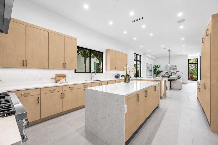 Light oak kitchen cabinet transformation