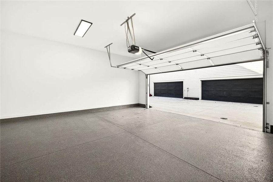 Spacious, unfurnished interior of a new home in , Atlanta (Image 28).