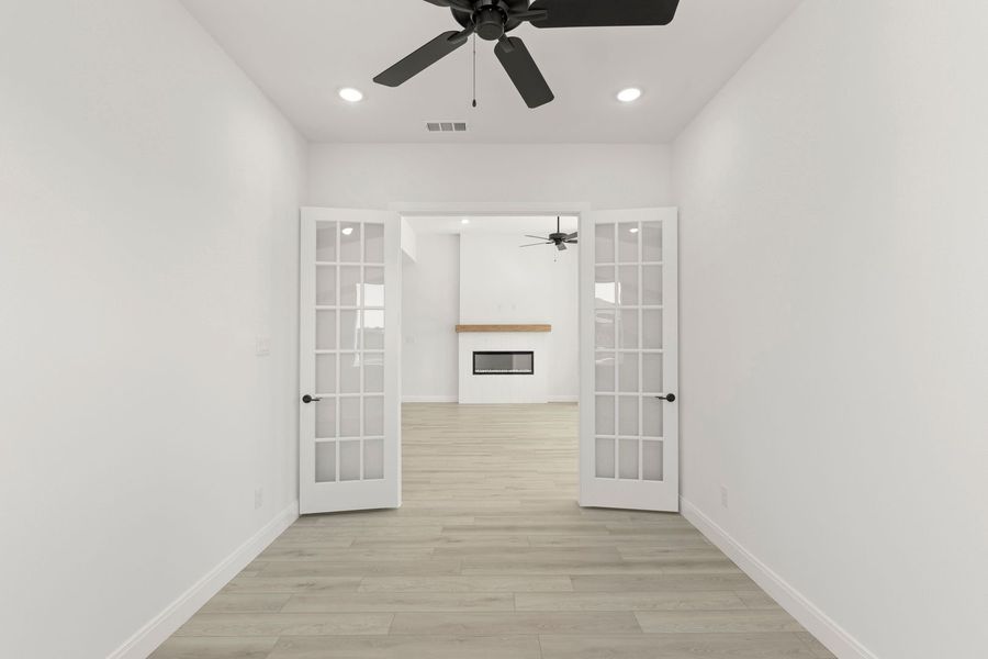 Spacious, unfurnished interior of a new home in Devonshire, Forney (Image 29).