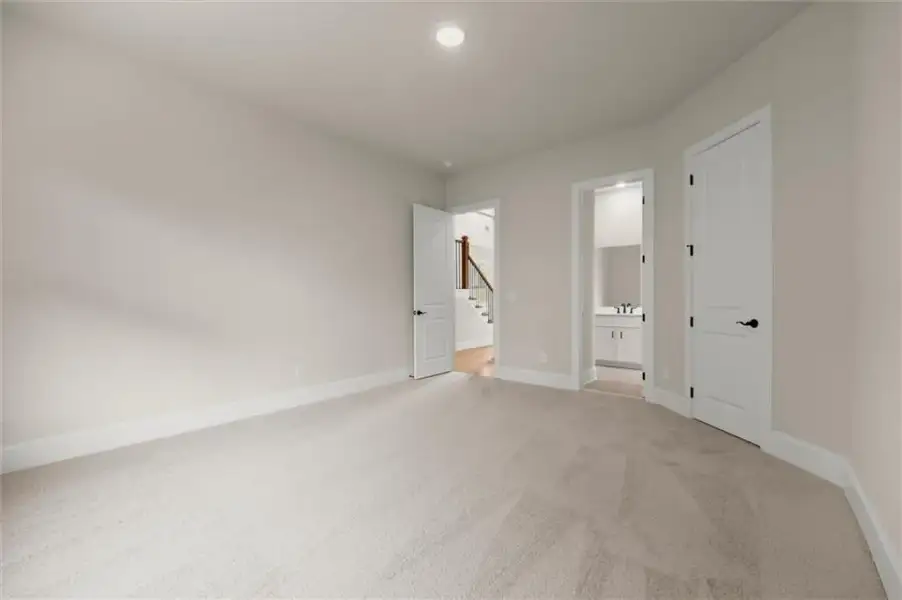Spacious, unfurnished interior of a new home in , Flowery Branch (Image 47).