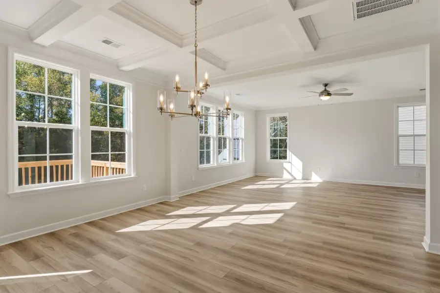 Spacious, unfurnished interior of a new home in Parris Meadows, Chesnee (Image 20).