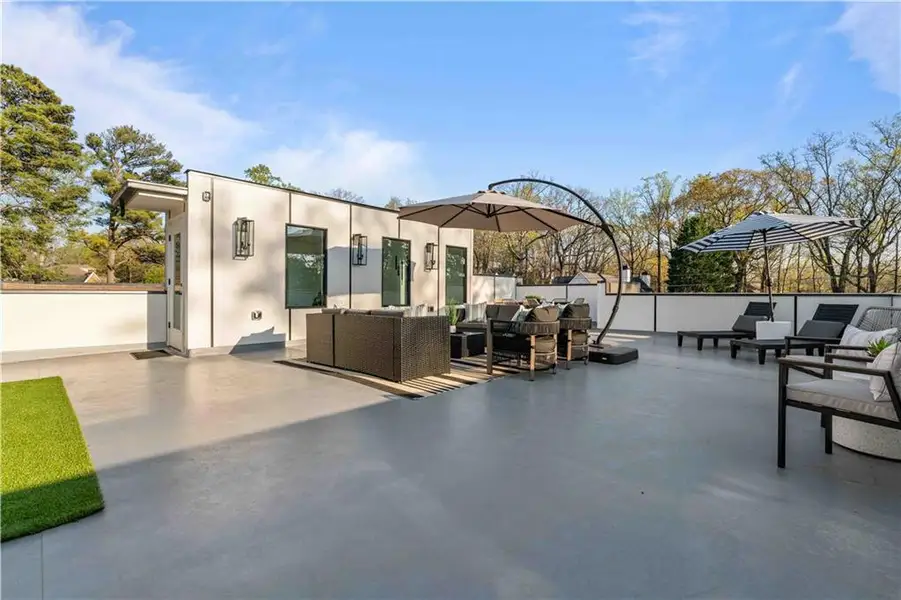 Exterior details and patio area of a home in , Atlanta (Image 4).