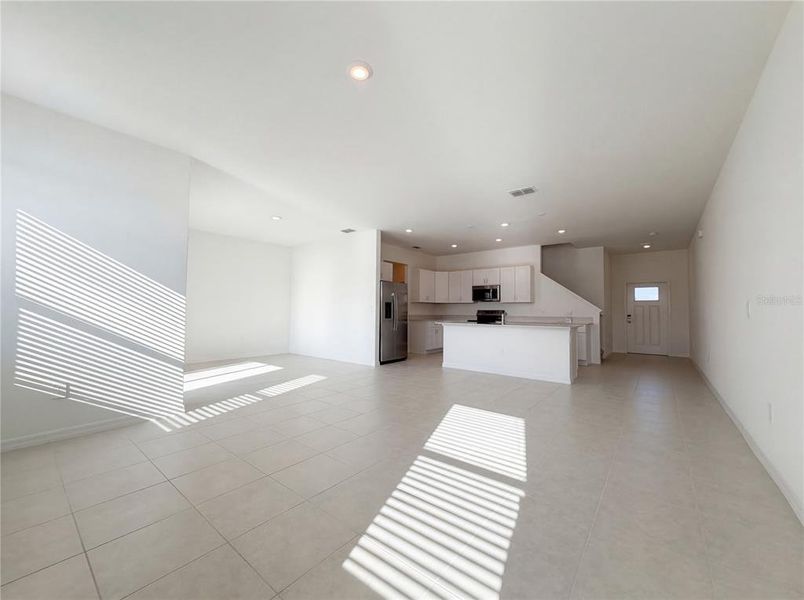 Spacious, unfurnished interior of a new home in , Parrish (Image 18).