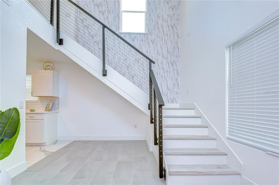 Spacious, unfurnished interior of a new home in , Bradenton (Image 11).