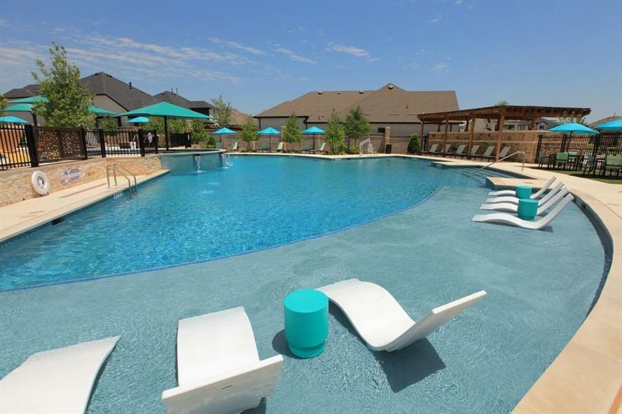 Resort- Style Pool