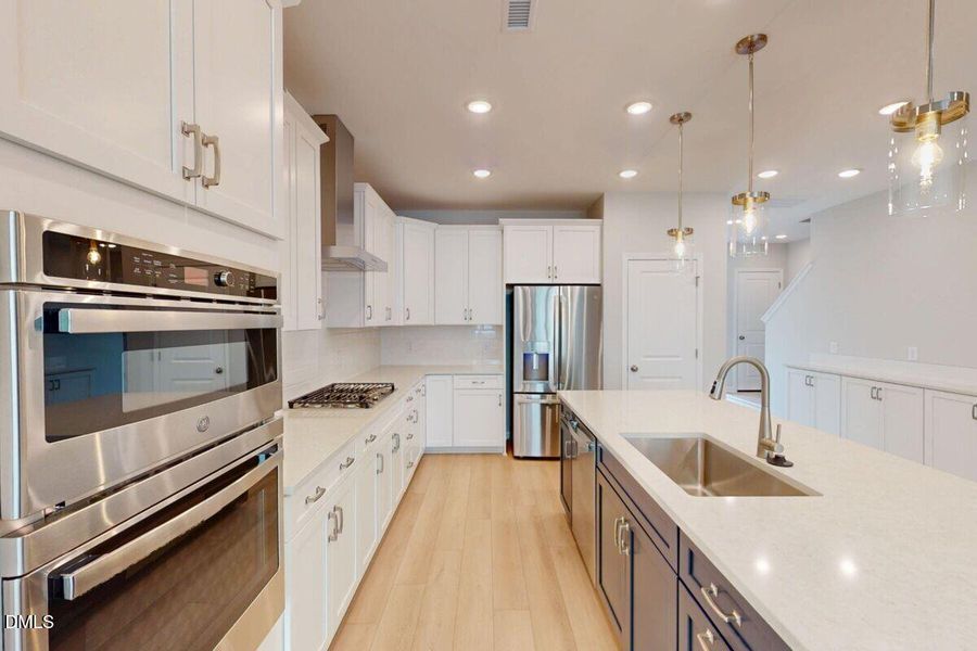 3730092_50034 3730092_50034