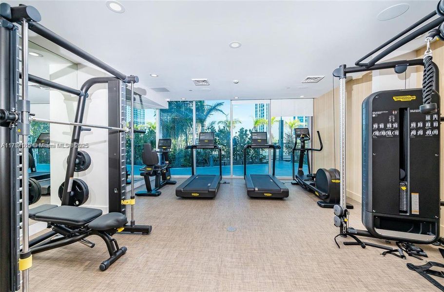 Image 27 of a home in .