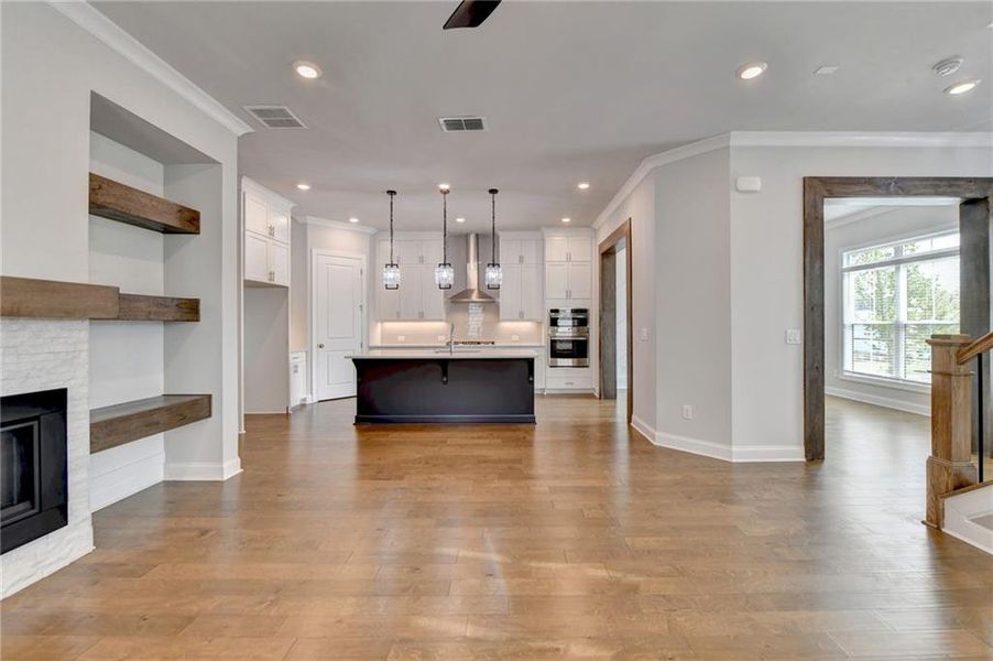 Image 71 of a home in .