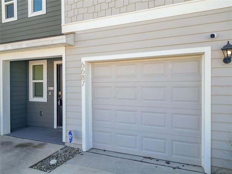 Exterior details and patio area of a home in The Towns at Laurel Commons, Ocala (Image 27).