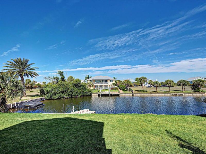 Community amenities in , Placida (Image 76). Community amenities in , Placida (Image 76).