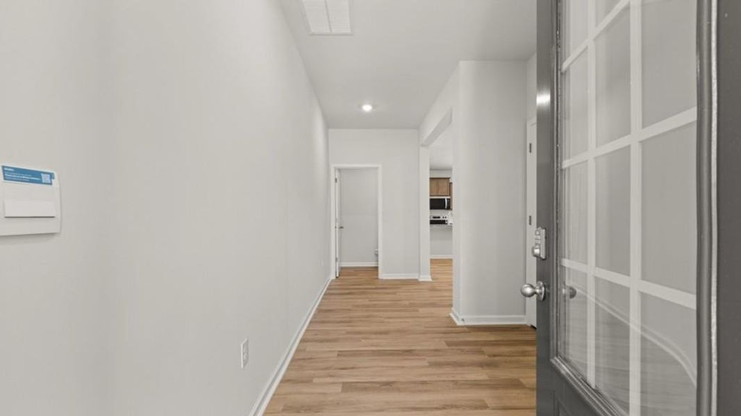 Spacious, unfurnished interior of a new home in Village at Pine Valley, Gainesville (Image 21).