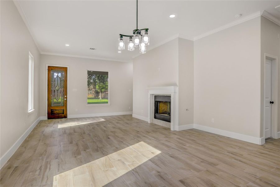 Spacious, unfurnished interior of a new home in , Houston (Image 17).